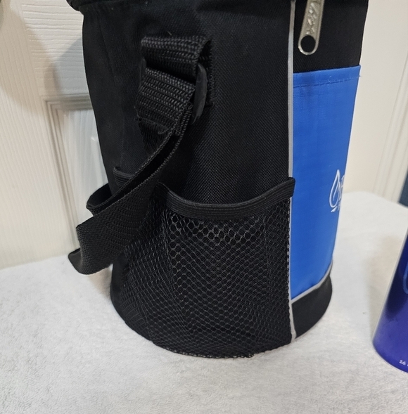 Mini Cooler Bag Adjustable Strap Zippered Closure 9x9 Blue/Black - Picture 7 of 8